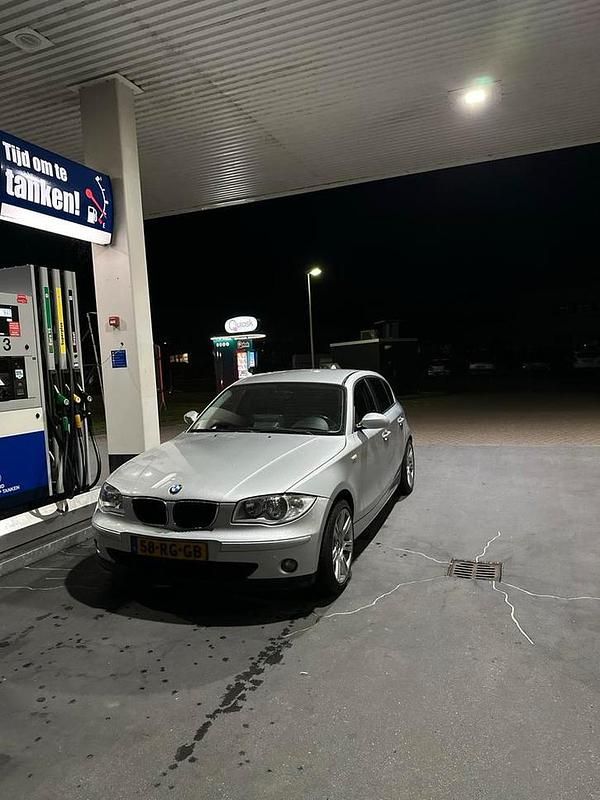 Occasion BMW 118 129 PK (94 kW) 2005 Grijs Hatchback