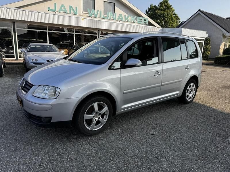 Occasion VW Touran Highline 140 PK (102 kW) 2005 Grijs MPV