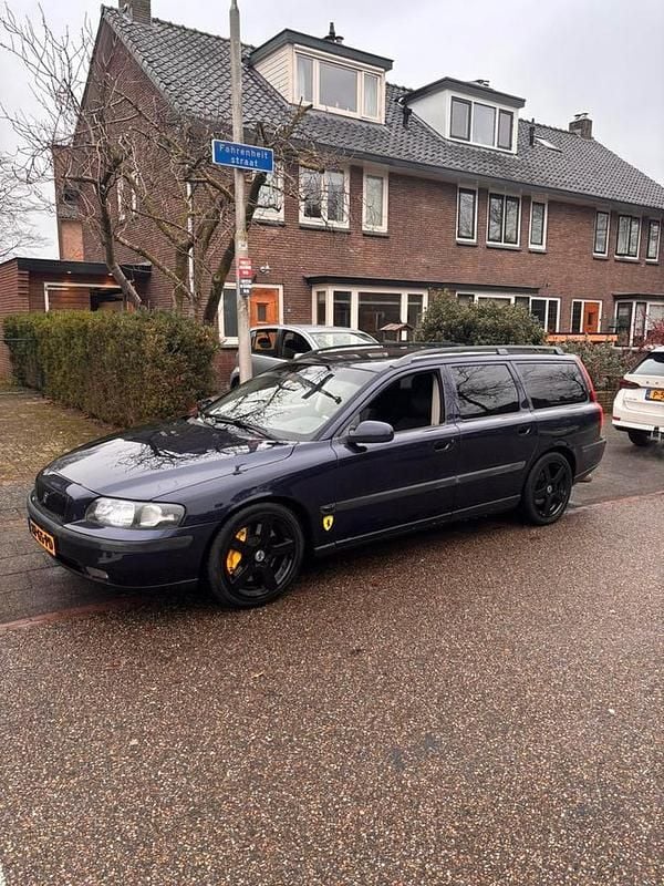 Occasion 2001 Volvo V70 Stationwagen | € 3.450 (Eerlijke prijs) - Afbeelding 1/4
