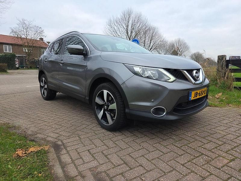 Grijs Gebruikt 2016 Nissan Qashqai SUV | € 12.995 (Eerlijke prijs) - Afbeelding 1/4