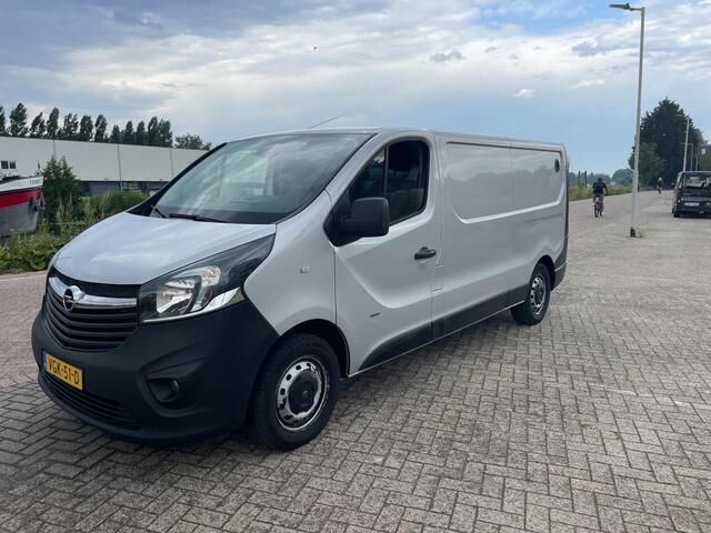 Grijs Gebruikt 2015 Opel Vivaro Sport Van | € 4.450 (Eerlijke prijs) - Afbeelding 1/4
