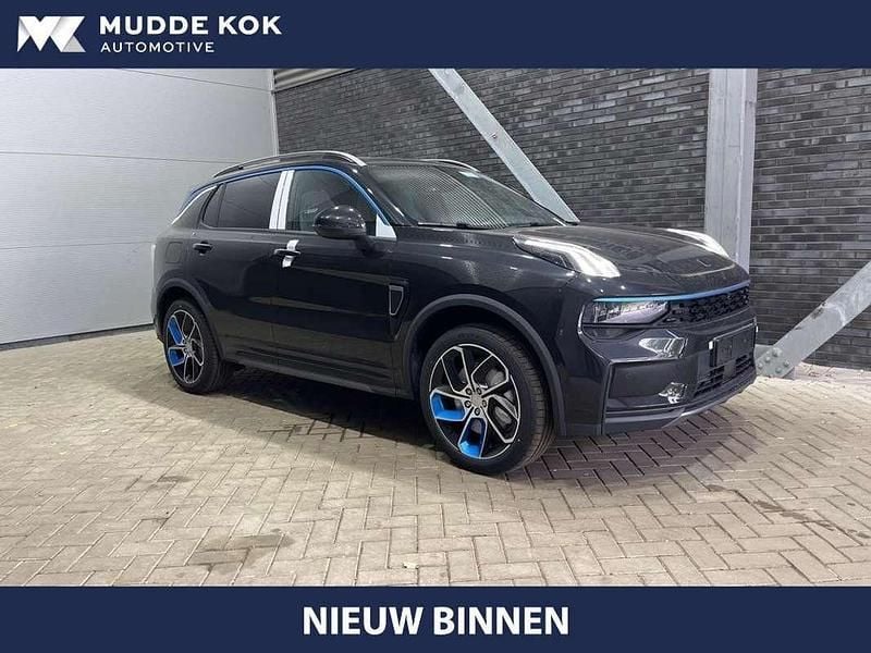 Zwart Nieuw 2025 Lynk & Co 01 SUV | € 34.850 (Goede deal) - Afbeelding 1/4
