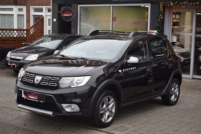 Occasion Dacia Sandero Stepway 90 PK (66 kW) 2019 Zwart (metallic) Hatchback