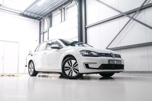 Wit Gebruikt 2014 VW e-Golf Hatchback | € 11.790 (Eerlijke prijs) - Afbeelding 1/4