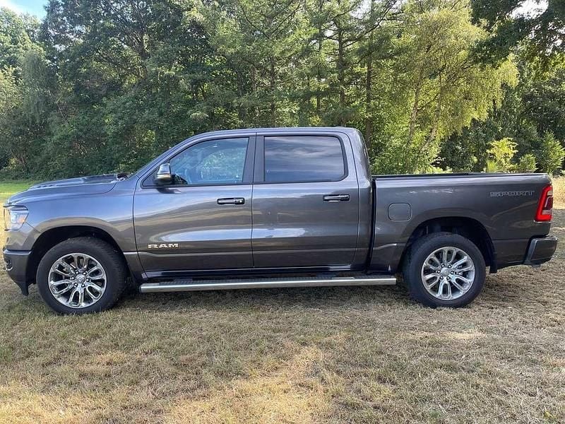Grijs Occasion 2024 RAM 1500 Pickup | € 57.890 - Afbeelding 1/4
