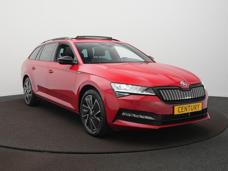 Occasion Skoda Superb Business Line 204 PK (150 kW) 2023 Rood Stationwagen