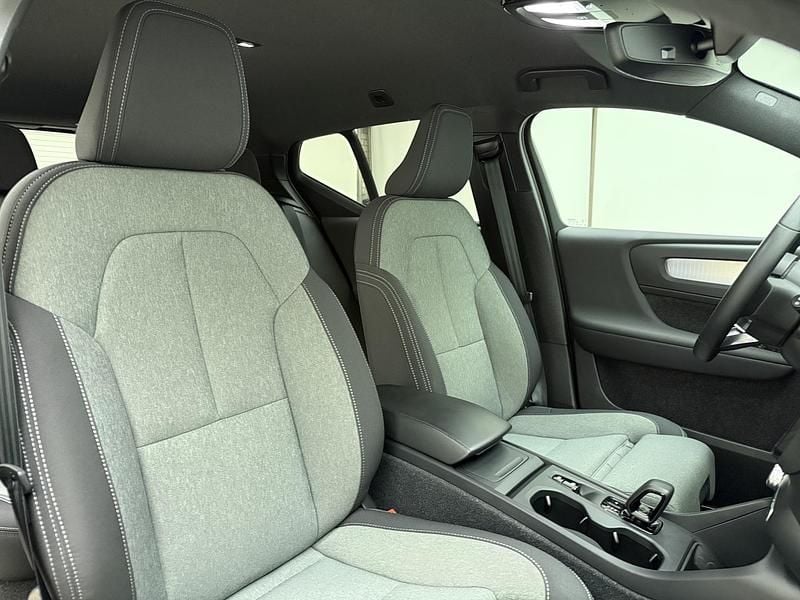 Occasion Volvo XC40 Core 199 PK (146 kW) 2024 Zwart SUV