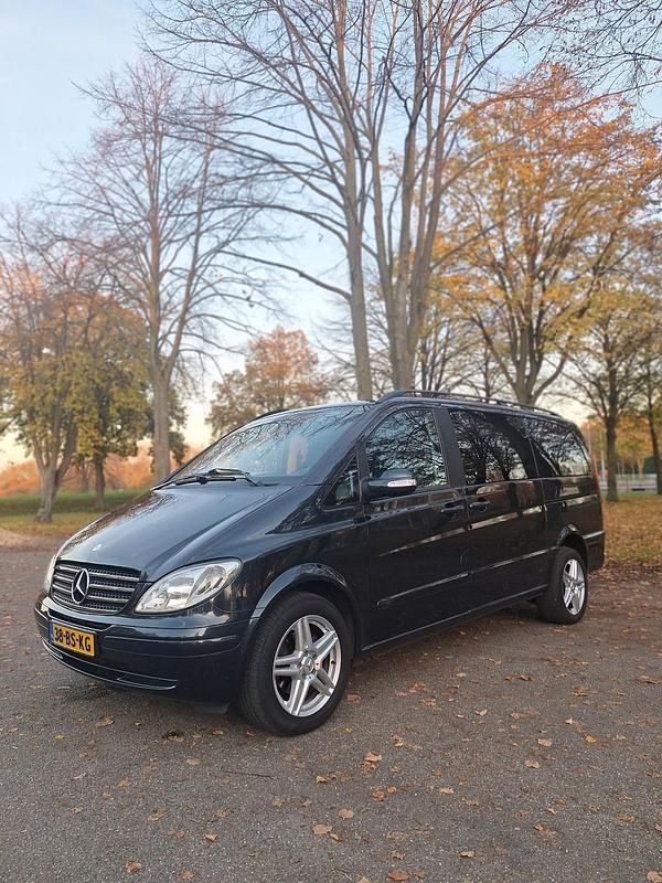 Zwart Gebruikt 2005 Mercedes Viano MPV | € 8.250 (Eerlijke prijs) - Afbeelding 1/4