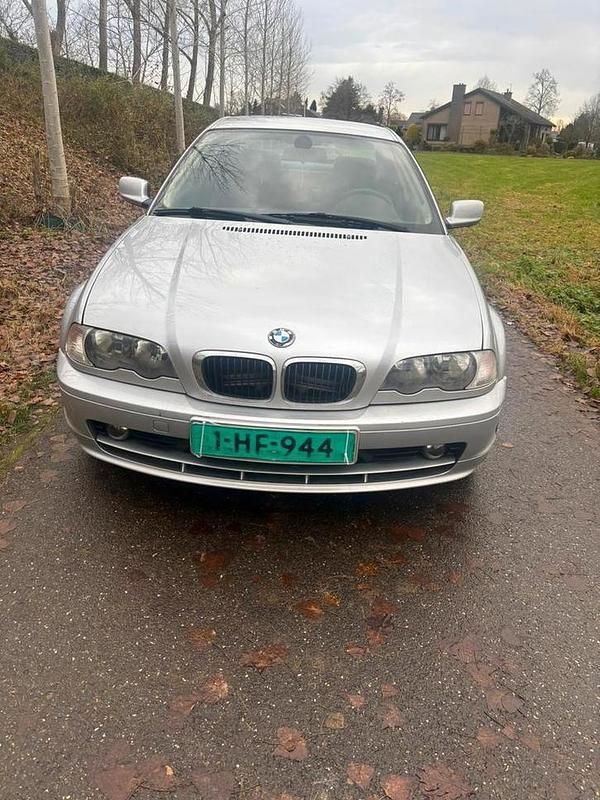 Gebruikt 2000 BMW 318 Coupé | € 1.650 - Afbeelding 1/4
