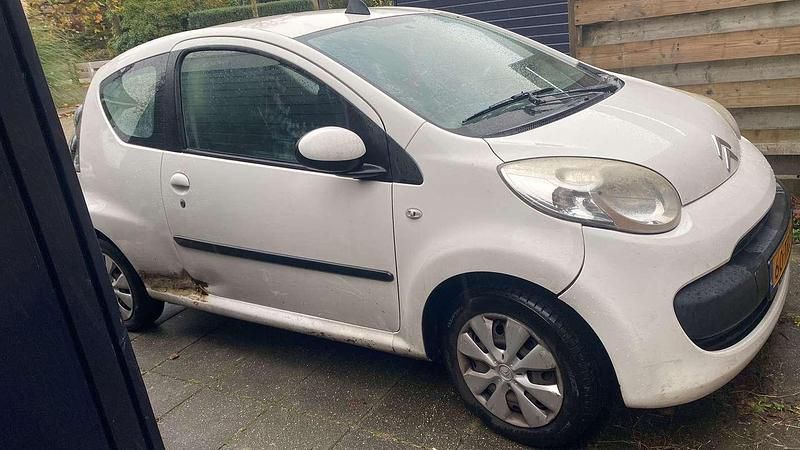 Wit Gebruikt 2007 Citroën C1 Hatchback | € 500 (Super prijs) - Afbeelding 1/4