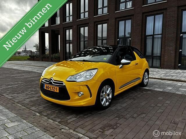 Geel Occasion 2010 Citroën DS3 Chic Hatchback | € 4.450 (Eerlijke prijs) - Afbeelding 1/4