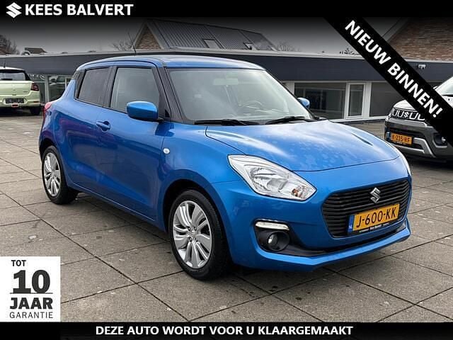 Blauw (metallic) Occasion 2020 Suzuki Swift Hatchback | € 14.950 (Eerlijke prijs) - Afbeelding 1/3