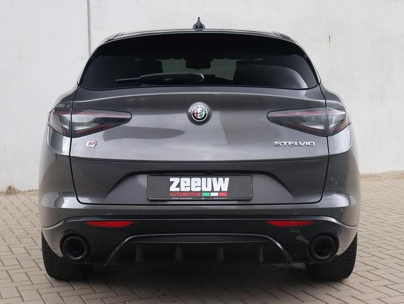 Occasion Alfa Romeo Stelvio Veloce 280 PK (205 kW) 2024 Grijs SUV