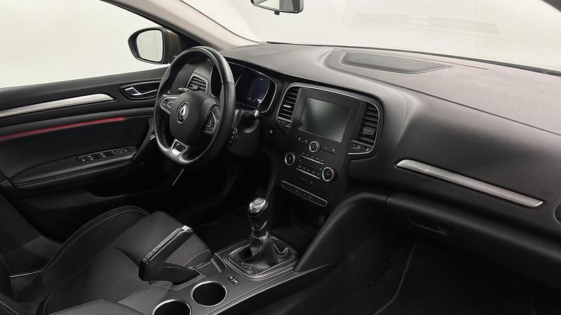 Occasion Renault Mégane GrandTour LIMITED 101 PK (74 kW) 2018 Bruin Stationwagen