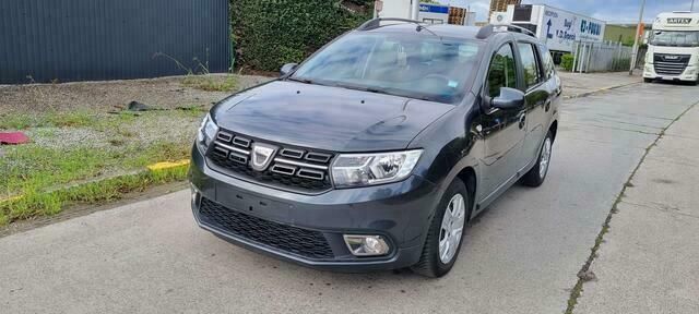 Grijs Gebruikt 2019 Dacia Logan Sedan | € 8.500 (Goede deal) - Afbeelding 1/4