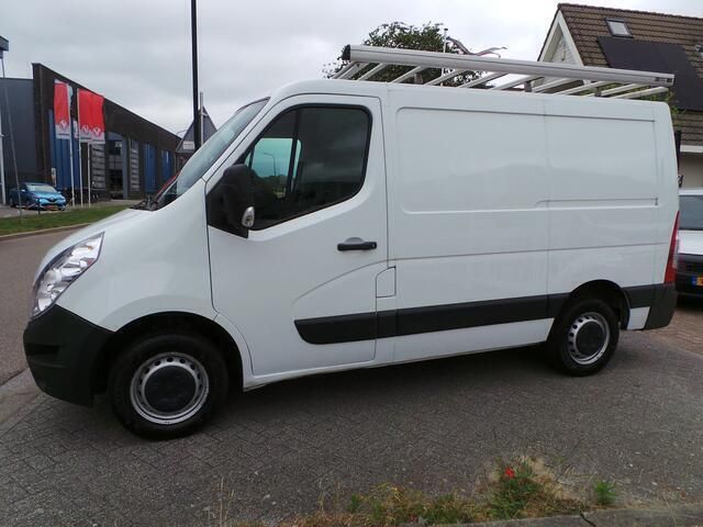 Wit Gebruikt 2013 Renault Master T28 MPV | € 6.950 - Afbeelding 1/4