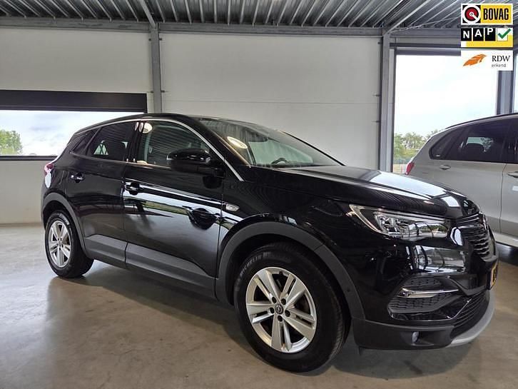 Zwart Occasion 2021 Opel Grandland X Elegance SUV | € 18.945 (Goede deal) - Afbeelding 1/4