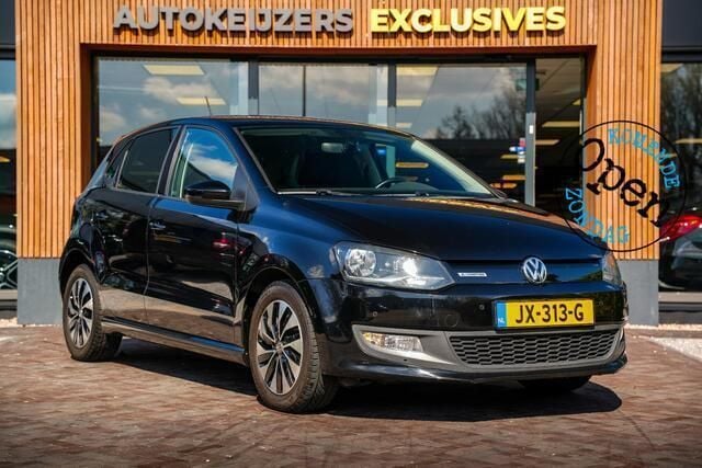 Zwart Gebruikt 2016 VW Polo Hatchback | € 8.900 (Eerlijke prijs) - Afbeelding 1/4