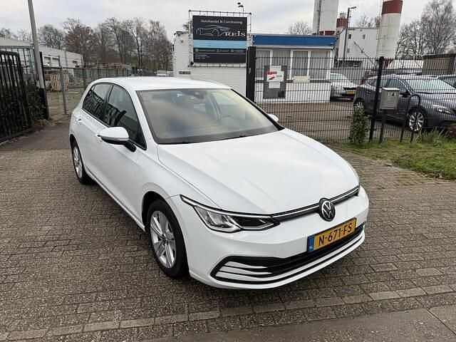 Occasion VW Golf VIII Life 116 PK (85 kW) 2021 Wit Hatchback