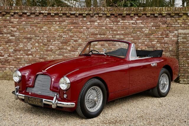 Rood Gebruikt 1955 Aston Martin DB2/4 Coupé | € 398.500 - Afbeelding 1/4