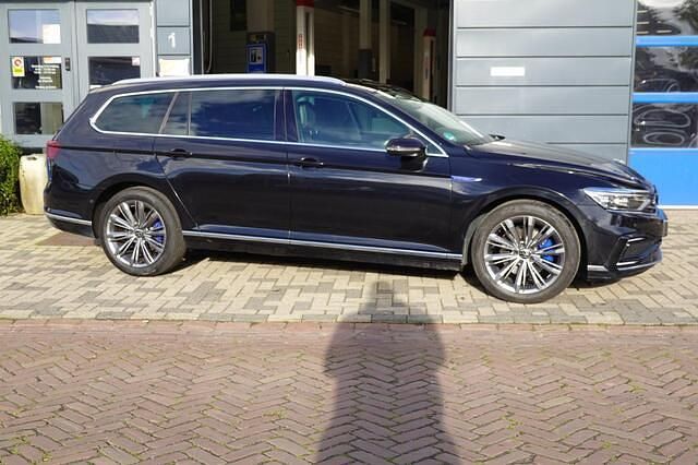 Occasion VW Passat Business 157 PK (115 kW) 2022 Zwart Stationwagen