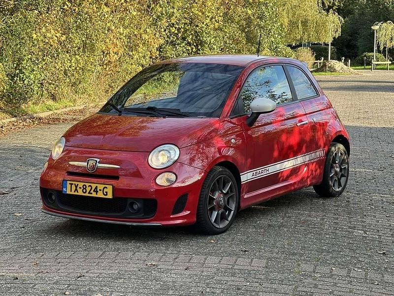 Rood Gebruikt 2013 Abarth 595 Turismo | € 7.750 - Afbeelding 1/4