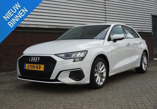 Wit Gebruikt 2020 Audi A3 Sportback Proline Hatchback | € 20.450 (Goede deal) - Afbeelding 1/4