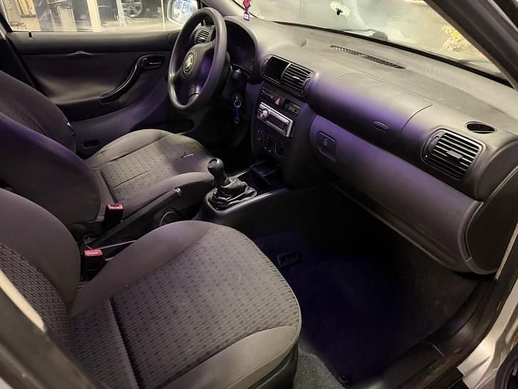 Occasion Seat Toledo Stella 105 PK (77 kW) 2002 Grijs Sedan