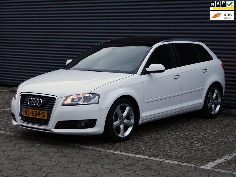 Wit Gebruikt 2011 Audi A3 Ambition Hatchback | € 10.995 (Duur) - Afbeelding 1/4