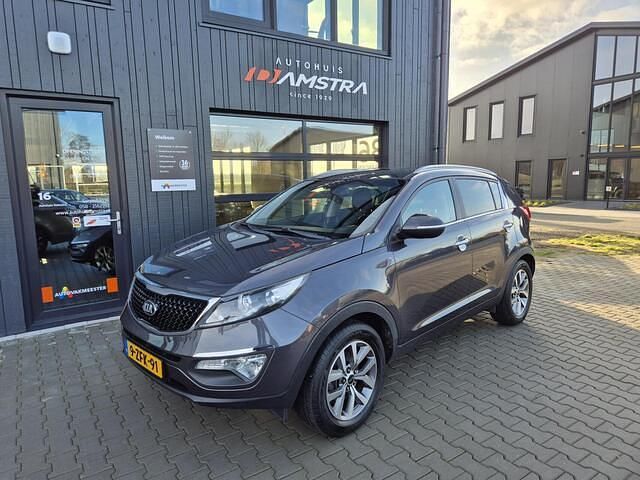 Grijs Occasion 2015 Kia Sportage SUV | € 13.450 (Eerlijke prijs) - Afbeelding 1/4