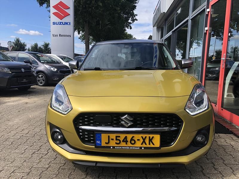 Occasion Suzuki Swift 83 PK (61 kW) 2020 Geel Hatchback