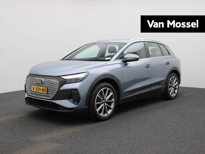 Blauw Gebruikt 2022 Audi Q4 e-tron Design SUV | € 27.400 (Super prijs) - Afbeelding 1/4