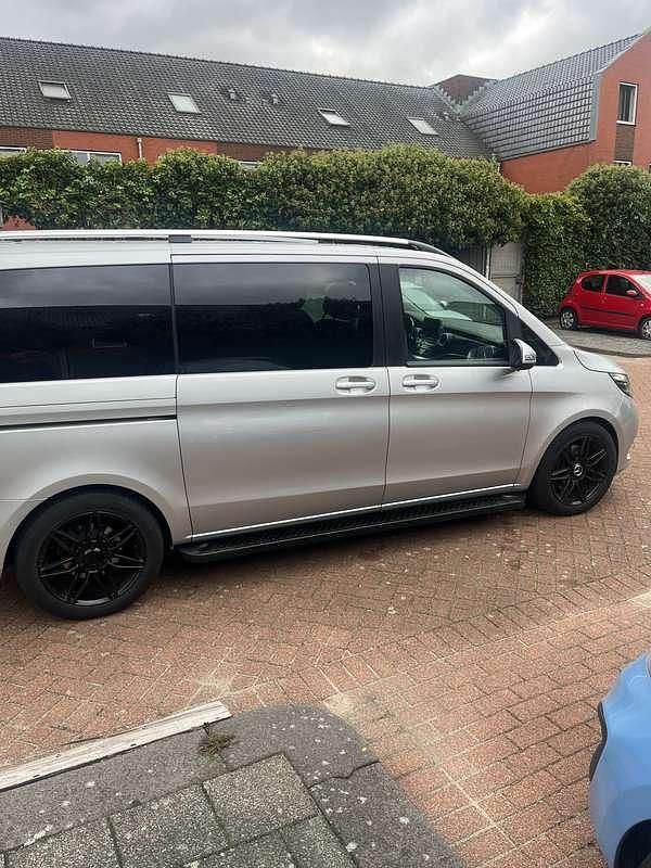 Zilver Gebruikt 2018 Mercedes V250 MPV | € 39.950 (Super prijs) - Afbeelding 1/4