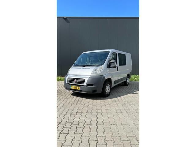 Grijs Gebruikt 2015 Fiat Ducato Van | € 19.500 (Duur) - Afbeelding 1/4
