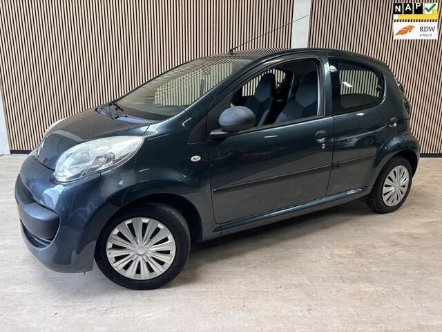 Grijs Gebruikt 2009 Citroën C1 Hatchback | € 1.850 (Goede deal) - Afbeelding 1/4