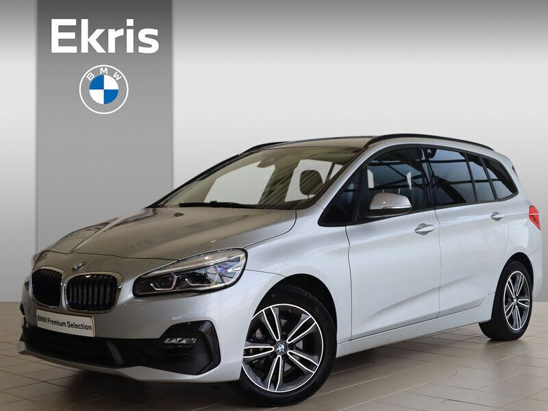 Grijs Gebruikt 2021 BMW 216 Executive Stationwagen | € 24.695 (Duur) - Afbeelding 1/4