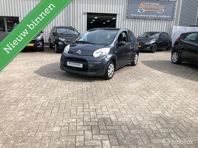 Grijs Occasion 2010 Citroën C1 Hatchback | € 2.290 (Eerlijke prijs) - Afbeelding 1/4
