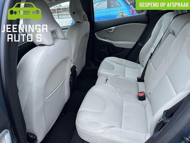 Occasion Volvo V40 Momentum 150 PK (110 kW) 2013 Blauw (metallic) Hatchback