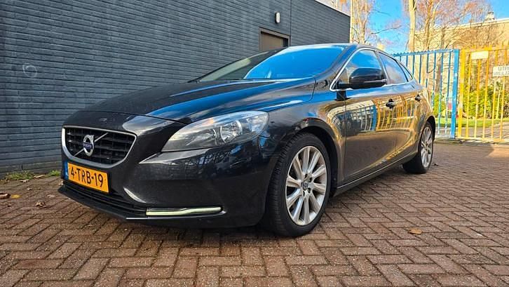 Gebruikt 2014 Volvo V40 | € 9.000 (Eerlijke prijs) - Afbeelding 1/4