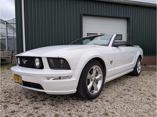Occasion Ford Mustang GT 305 PK (224 kW) 2006 Wit Cabriolet