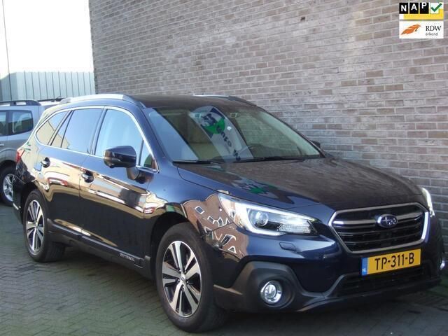 Blauw, metallic lak Gebruikt 2018 Subaru Outback Premium SUV | € 29.500 (Eerlijke prijs) - Afbeelding 1/4
