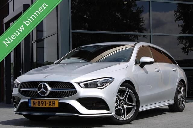 Grijs Gebruikt 2022 Mercedes CLA200 Shooting Brake Premium Plus Stationwagen | € 28.950 (Eerlijke prijs) - Afbeelding 1/4