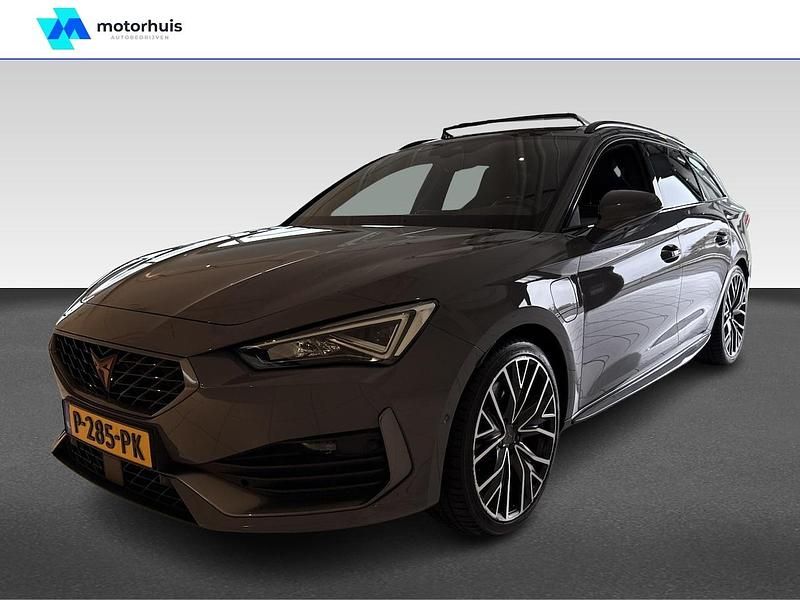 Grijs Gebruikt 2022 Cupra Leon Stationwagen | € 24.995 (Iets duurder) - Afbeelding 1/4