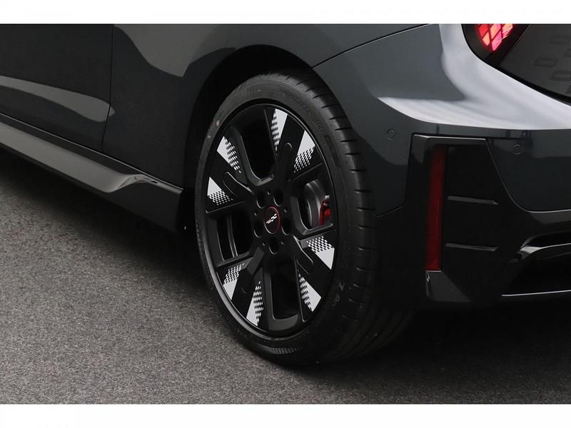 Nieuw Mini Cooper 22 kW (30 PK) 2025 Grijs Hatchback