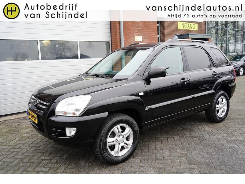 Zwart (metallic) Occasion 2007 Kia Sportage Active SUV | € 2.995 (Goede deal) - Afbeelding 1/4
