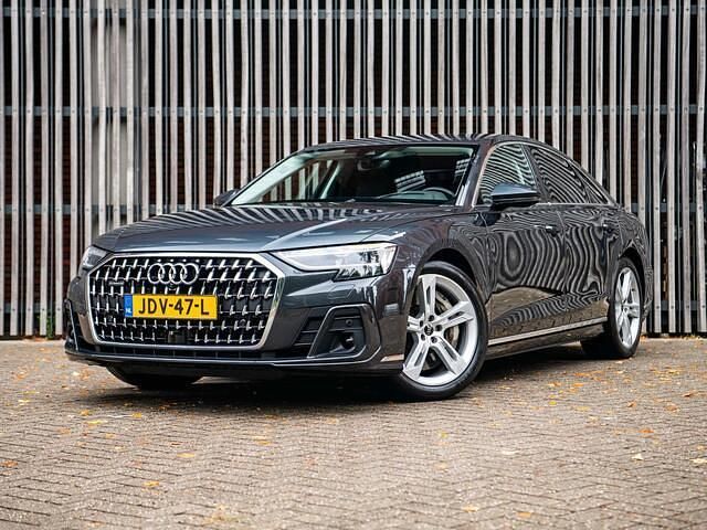 Grijs Gebruikt 2024 Audi A8 Proline Sedan | € 69.950 (Super prijs) - Afbeelding 1/4