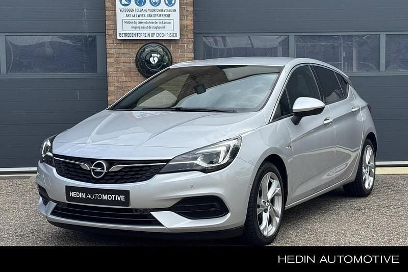Grijs Gebruikt 2020 Opel Astra Elegance Hatchback | € 13.945 (Eerlijke prijs) - Afbeelding 1/4