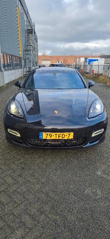 Occasion 2011 Porsche Panamera Turbo Sedan | € 32.000 (Iets duurder) - Afbeelding 1/4