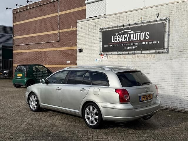 Occasion Toyota Avensis Business Edition 163 PK (119 kW) 2007 Grijs (metallic) Stationwagen