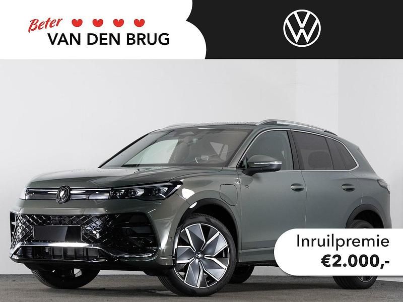 Groen Nieuw 2025 VW Tiguan R-line Edition SUV | € 55.750 (Eerlijke prijs) - Afbeelding 1/4